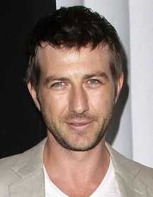 Rhett Giles