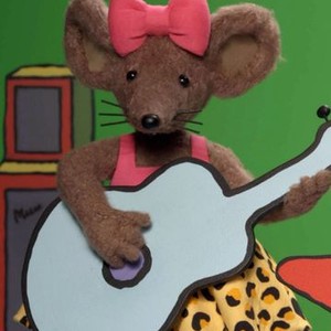 Scratchy is voiced by Sharon Duncan-Brewster