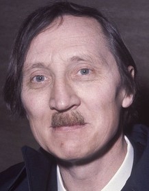 Stephen Lewis