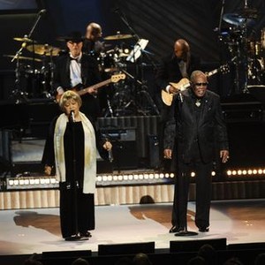 The 35th Annual Kennedy Center Honors, Mavis Staples (L), Sam Moore (R), 12/26/2012, ©CBS