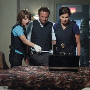 CSI: New York, Anna Belknap (L), Carmine Giovinazzo (C), Sela Ward (R), 'Reignited', Season 9, Ep. #1, 09/28/2012, ©CBS