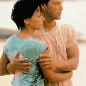 POINT BREAK, from left, Lori Petty, Keanu Reeves, 1991, TM and Copyright ©20th Century Fox Film Corp. All Rights Reserved.