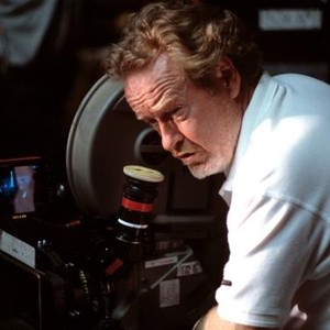 HANNIBAL, director/producer Ridley Scott, 2001.