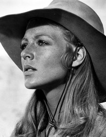 Joanna Pettet
