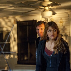 Dennis Quaid as Ely and Aimee Teegarden as Abby in "Beneath the Darkness." photo 5