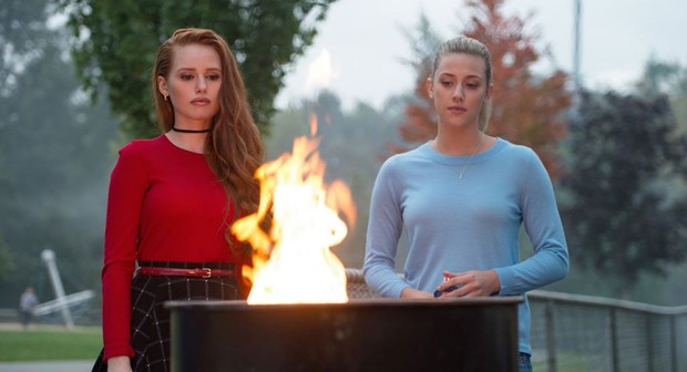 Watch riverdale online season 3 episode 1 sale