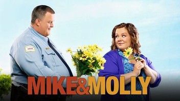 Mike and molly season 1 episode 1 watch online store