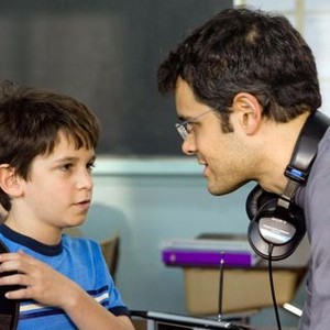 DIARY OF A WIMPY KID, from left: Zachary Gordon, director Thor Freudenthal, on set, 2010, ph: Rob McEwan/TM & Copyright ©20th Century Fox Film Corp. All rights reserved.