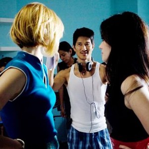 KABOOM, from left: Haley Bennett, director Gregg Araki, Roxane Mesquida, on set, 2010. ©IFC Films