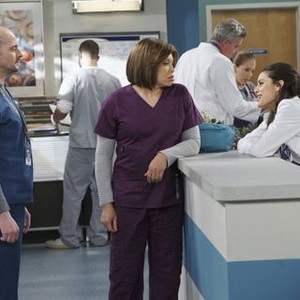 Dr. Ken, Jonathan Slavin (L), Tisha Campbell-Martin (C), Kate Simses (R), 'Dave's Valentine', Season 1, Ep. #14, 02/05/2016, ©ABC
