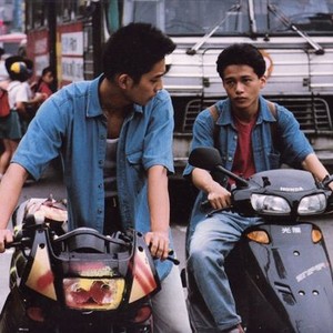 REBELS OF THE NEON GOD, (aka QING SHAO NIAN NUO ZHA), from left: CHEN Chao-jung, LEE Kang-sheng, 1992. ©Big World Pictures