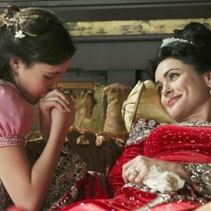Once Upon a Time, Bailee Madison (L), Rena Sofer (R), 'The Queen is Dead', Season 2, Ep. #15, 03/03/2013, ©KSITE