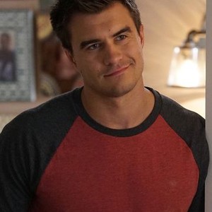Rob Mayes as Marc Nickleby