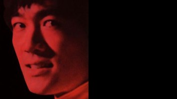 Game of death bruce lee face new arrivals