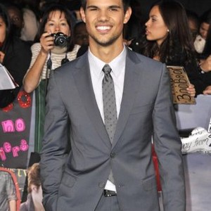Taylor Lautner at arrivals for THE TWILIGHT SAGA: BREAKING DAWN - PART 2 Premiere, Nokia Theatre at L.A. LIVE, Los Angeles, CA November 12, 2012. Photo By: Dee Cercone/Everett Collection