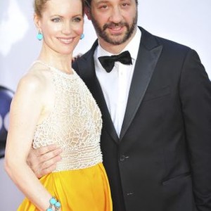 Leslie Mann, Judd Apatow at arrivals for The 64th Primetime Emmy Awards - ARRIVALS Part 2, Nokia Theatre at L.A. LIVE, Los Angeles, CA September 23, 2012. Photo By: Gregorio Binuya/Everett Collection