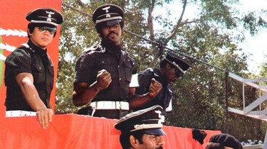 Kerolin Riz ishtirokidagi filmlar Jamoat transportida porno (toliq metrajli film)