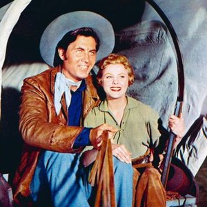 WESTWARD HO, THE WAGONS!, from left: Fess Parker, Kathleen Crowley, 1956