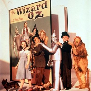 WIZARD OF OZ, Judy Garland, Ray Bolger, Jack Haley, Frank Morgan, Bert Lahr,group photo, 1939,