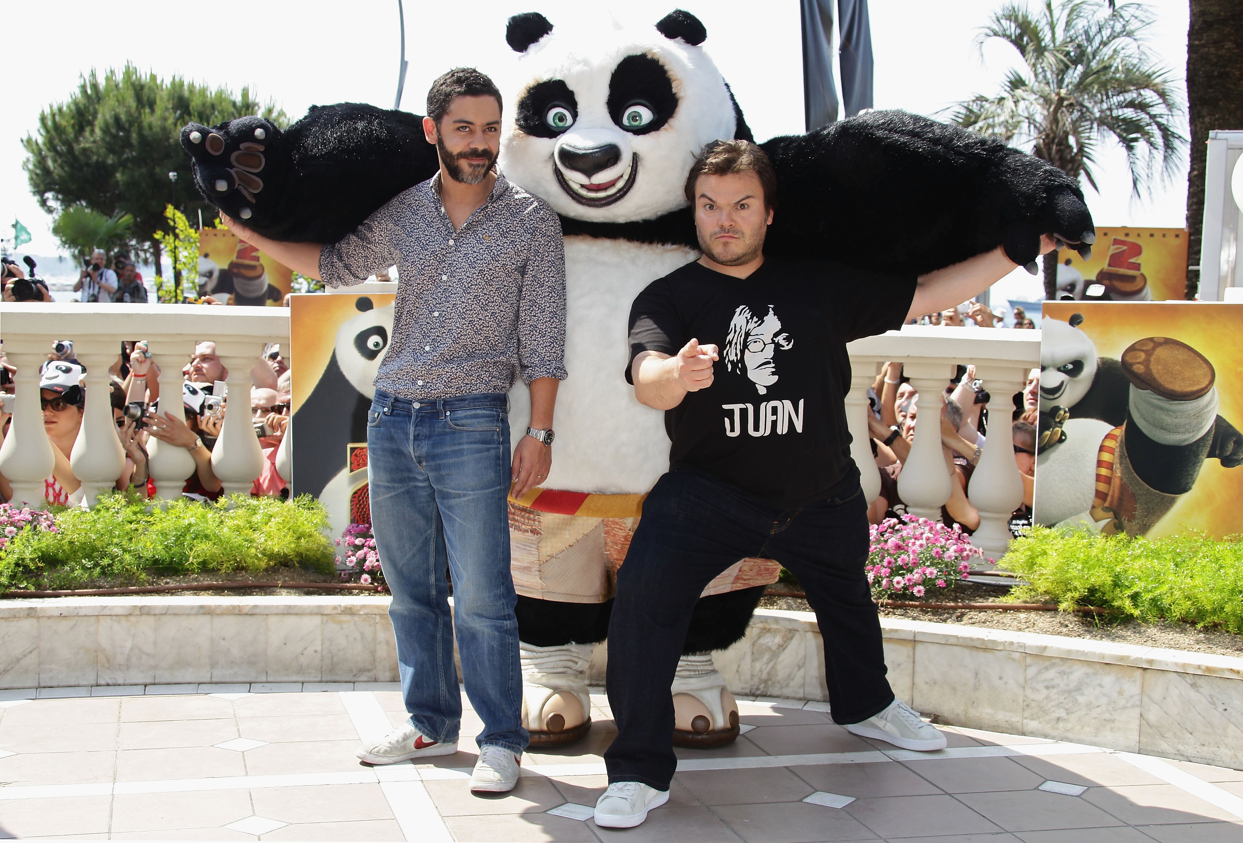 Kung Fu Panda 2 Official Clip Dragon Costume Fight Trailers