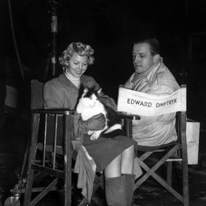 OBSESSION, actress Jean Porter visits husband Edward Dmytryk on-set of the London-made film, 1949 (Usaaf the rescued 'Blitz cat' appeared in the film)