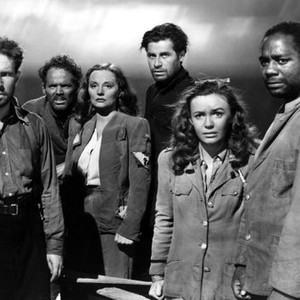 LIFEBOAT, Hume Cronyn, Henry Hull, Tallulah Bankhead, John Hodiak, Mary Anderson, Canada Lee, 1944, TM & Copyright (c) 20th Century Fox Film Corp. All rights reserved.