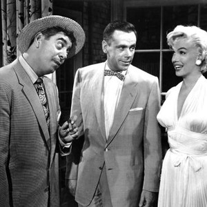 THE SEVEN YEAR ITCH, from left: Robert Strauss, Tom Ewell, Marilyn Monroe, 1955, TM and Copyright (c) 20th Century Fox Film Corp. All rights reserved.