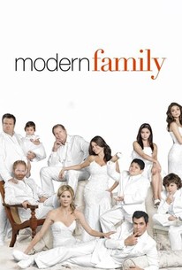 Modern Family: Season 2 poster image