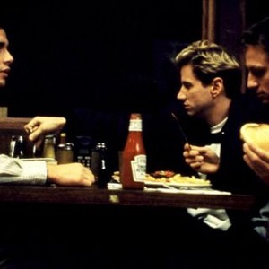 SPARKLER, Freddie Prinze Jr., Jamie Kennedy, Steven Petrarca, 1999, eating at a restaurant