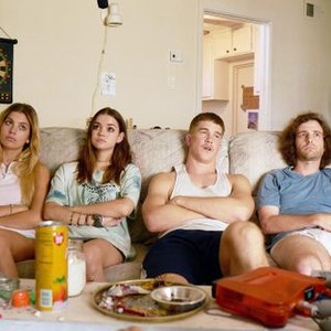 NEVER GOIN' BACK, FROM LEFT: CAMILA MORRONE, MAIA MITCHELL, JOEL ALLEN, KYLE MOONEY, 2018. © A24