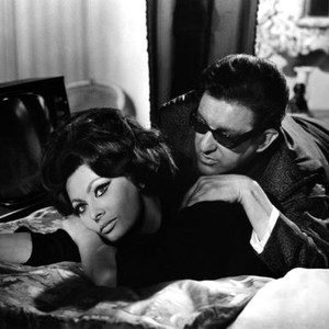 ARABESQUE, Sophia Loren, Alan Badel, 1966