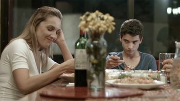 Los novios de mi madre 2017 watch online sale