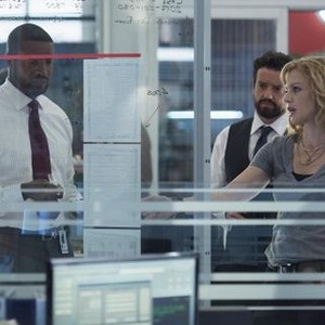 Motive, Roger R Cross (L), Louis Ferreira (C), Kristin Lehman (R), 'Raw Deal', Season 2, Ep. #1, 05/21/2014, ©ABC