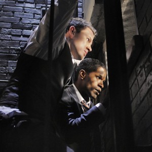 (L-R) Channing Tatum and Jamie Foxx in "White House Down." photo 13