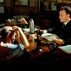 THE GREEN MILE, Director Frank Darabont, Tom Hanks on-set, 1999.  (c) Warner Brothers