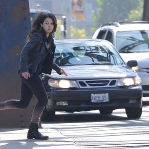 Orphan Black: Season 2, Episode 1, Sarah (Tatiana Maslany)