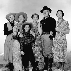 OUT WEST WITH THE HARDYS, from left; Cecilia Parker, Mickey Rooney, Virginia Weidler, Fay Holden, Lewis Stone, Sara Haden, 1938