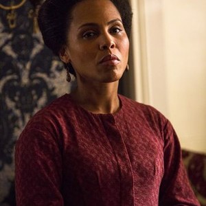 Amirah Vann as Ernestine