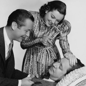 LIVE, LOVE AND LEARN, Robert Montgomery, Rosalind Russell, Robert Benchley, 1937