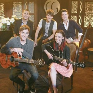Big Time Rush!, from left: Kendall Schmidt, Carlos Peña, James Maslow, Malese Jow, Logan Henderson, 'Big Time Double Date', Season 3, Ep. #4, 07/09/2012, ©NICK