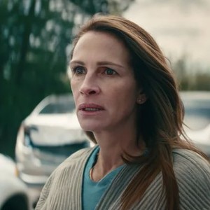 Julia Roberts Faces The Apocalypse In Leave The World Behind Footage