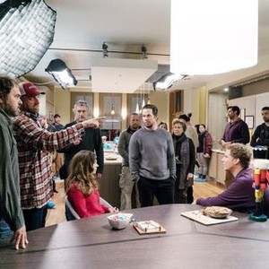 DADDY'S HOME 2, L-R: DIRECTOR OF PHOTOGRAPHY JULIO MACAT, DIRECTOR SEAN ANDERS, LINDA CARDELLINI, MARK WAHLBERG, WILL FERRELL ON SET, 2017. PH: CLAIRE FOLGER/©PARAMOUNT PICTURES
