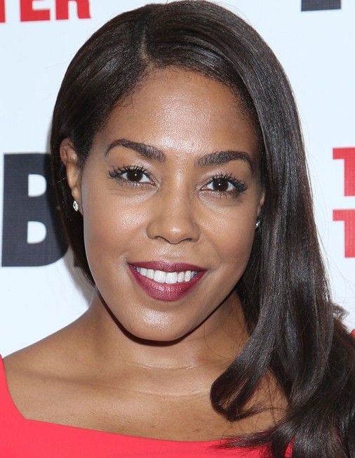 De'Adre Aziza