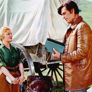 WESTWARD HO, THE WAGONS!, from left: Kathleen Crowley, Fess Parker, 1956