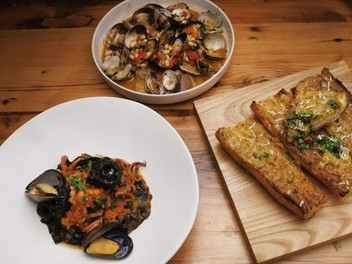Feast of the hotsell seven fishes bobby flay