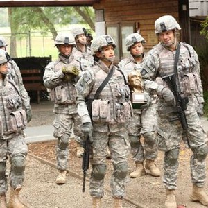 Enlisted, from left: Tania Gunadi, Maronzio Vance, Kyle Davis, Angelique Cabral, Michelle Buteau, Geoff Stults, 'Randy Get Your Gun', Season 1, Ep. #2, 01/17/2014, ©FOX