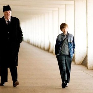 IS ANYBODY THERE?, from left: Michael Caine, Bill Milner, 2008. Ph: Nick Wall/©Big Beach Films