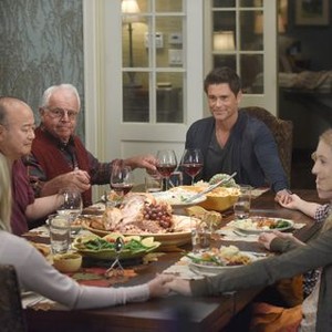 The Grinder, from left: Clyde Kusatsu, William Devane, Rob Lowe, Hana Hayes, 'Giving Thanks, Getting Justice', Season 1, Ep. #8, 11/24/2015, ©FOX