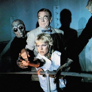 STRANGE INVADERS, Diana Scarwid (pointing), Kenneth Tobey, 1983, © Orion