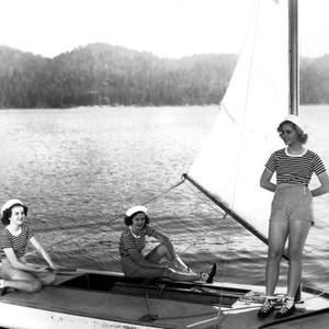 THREE SMART GIRLS, Deanna Durbin, Barbara Read, Nan Grey, 1936